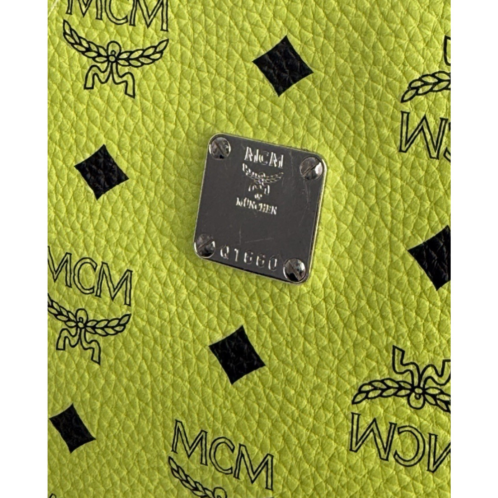 MCM Messenger Crossbody Bag in Neon Green Visetos Monogram Leather S-15 - Picture 4 of 16